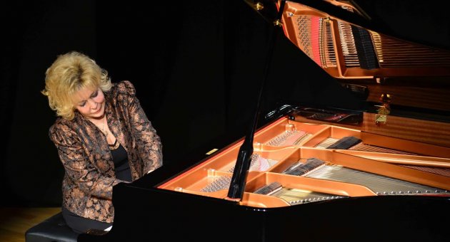 GENÇ PİYANİSTLERDEN UNUTULMAZ KONSER