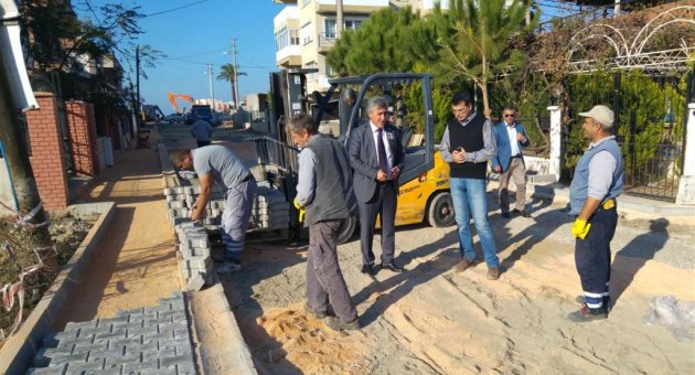 Güzelbahçe'ye bir yılda 10 futbol sahası taştan yol