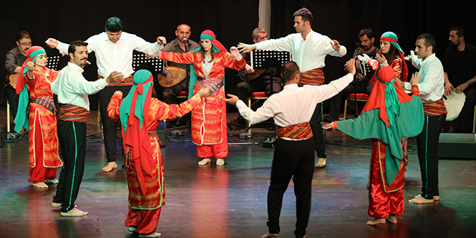 Güzelbahçe'de deyiş ve semah gecesi