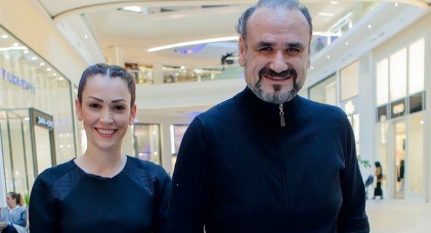 Hakan Aysev nişanlısı Banu Karaca ile görüntülendi