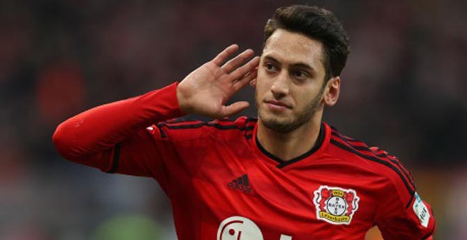Hakan Çalhanoğlu Futboldan Men Edildi!