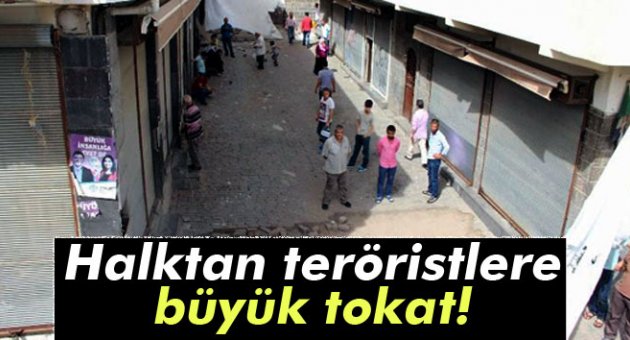 Halktan teröristlere tokat!