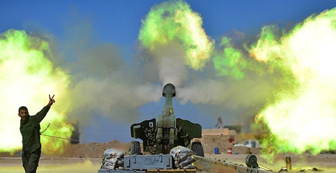 Havalimanını Ele Geçirdiler!