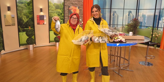 Her programda kılıktan kılığa giriyor