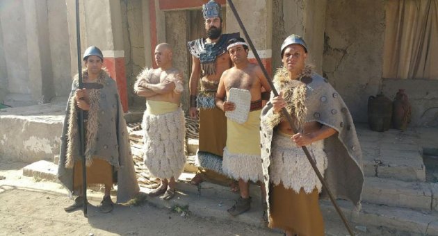 HOLLYWOOD&#039;A BAŞROLÜ KAPTI!