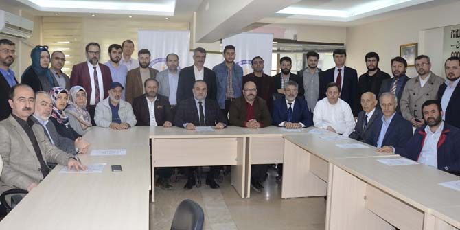 İdlib'deki katliama İzmir'de STK'lardan ortak tepki