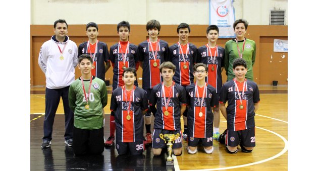 İFK HENTBOLDE YENİLGİSİZ İZMİR ŞAMPİYONU