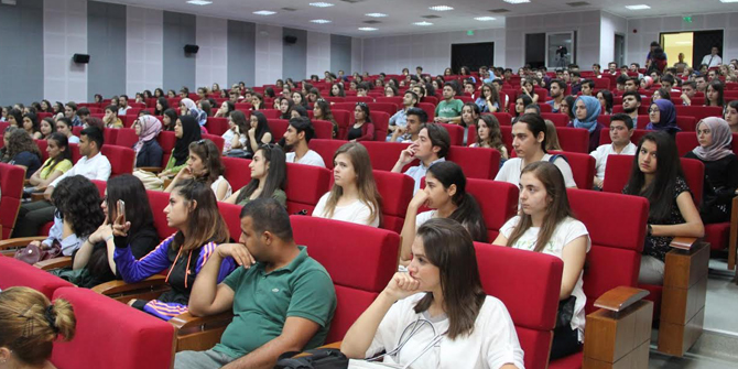 İKÇÜ Mezunları Gururlanacak