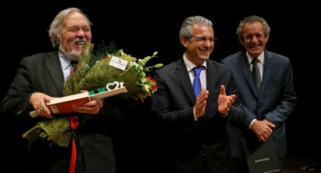 İlber Ortaylı’ya Karşıyaka'da sevgi seli