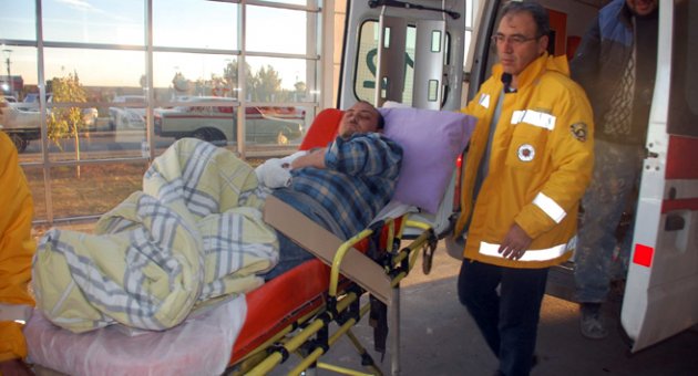 İnşaatın 3. katından düşen işçi yaralandı