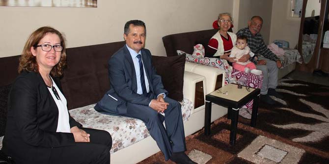 İŞKUR İzmir’den ‘büyükannelere’ ziyaret