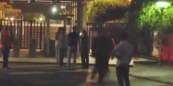 İsrail Konsolosluğunu Bastılar!