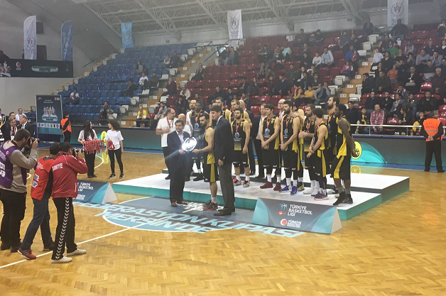 İSTANBULSPOR BEYLİKDÜZÜ BASKET TAKIMI GÜMÜŞ MADALYA KAZANDI