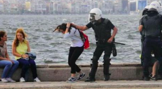 İzmir'de genç kadına saldıran polisin cezası belli oldu