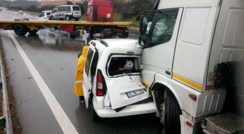 İzmir - Aydın Otobanı'nda can pazarı!