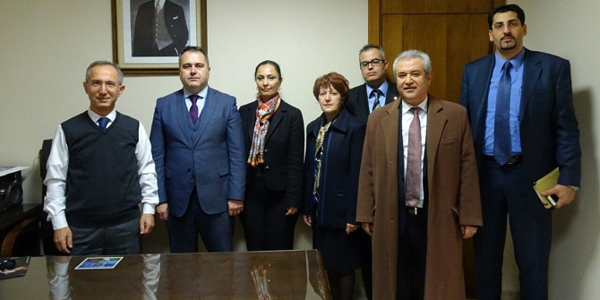 İZMİR BAROSU’NDAN ADLİYE ŞEHİTLERİ İÇİN BAŞSAĞLIĞI ZİYARETLERİ