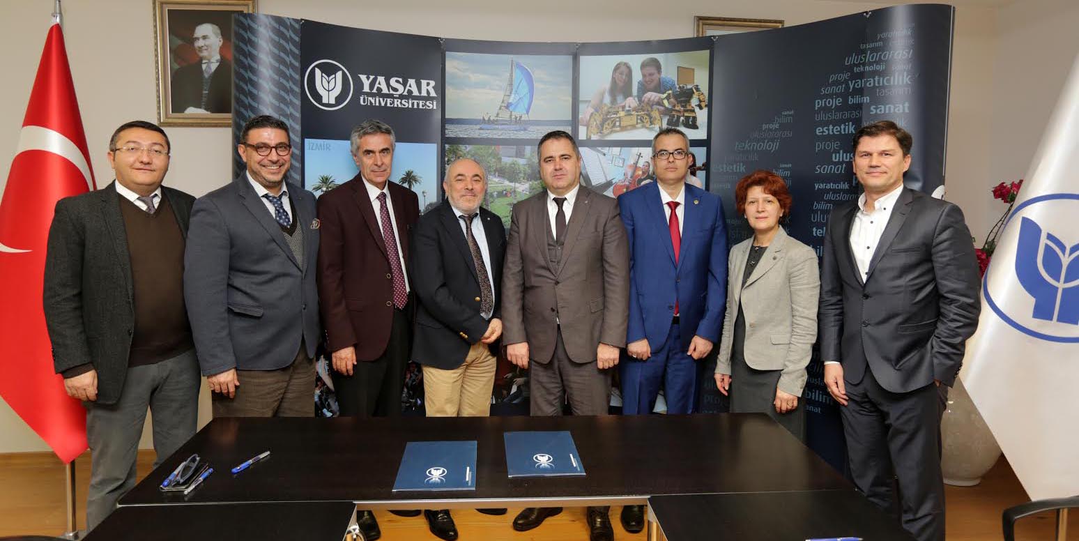 İzmir Barosu ve Yaşar Üniversitesi Eğitim Alanında İşbirliğine Gitti