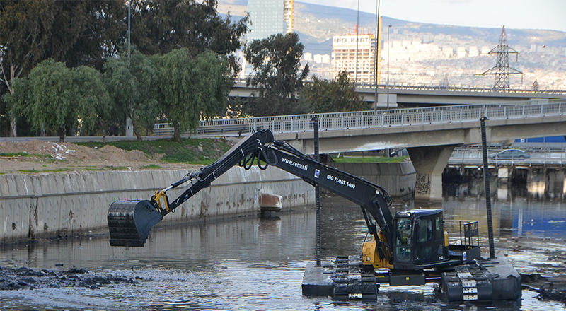 İzmir'de Polise Gelen Ceset İhbarı Alarma Geçirdi