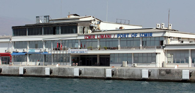 İzmir'de Turizm Düşüyor...