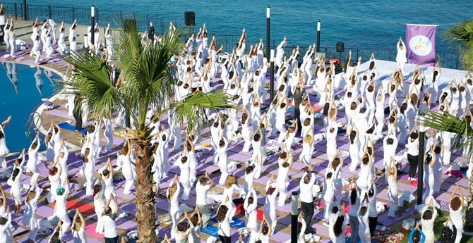 İzmir'de Uluslararası Yoga Şöleni