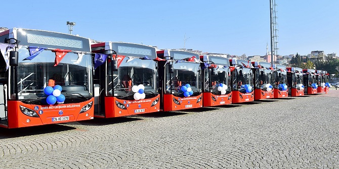 İzmir'e 110 adet yeni nesil otobüs