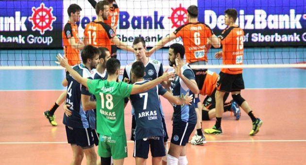 İzmir ekibi yenilgiye rağmen 12’li Play-off’a kaldı