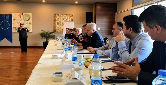 İzmir Kent Konseyi’nden Roman Atılımı