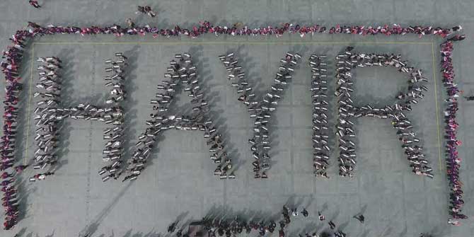 İzmirli 365 Kadın HAYIR Yazdı