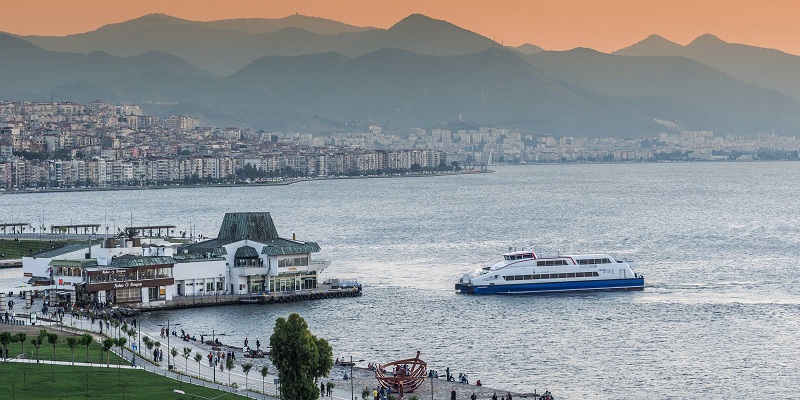 İzmirliler'den İZDENİZ'e tam not