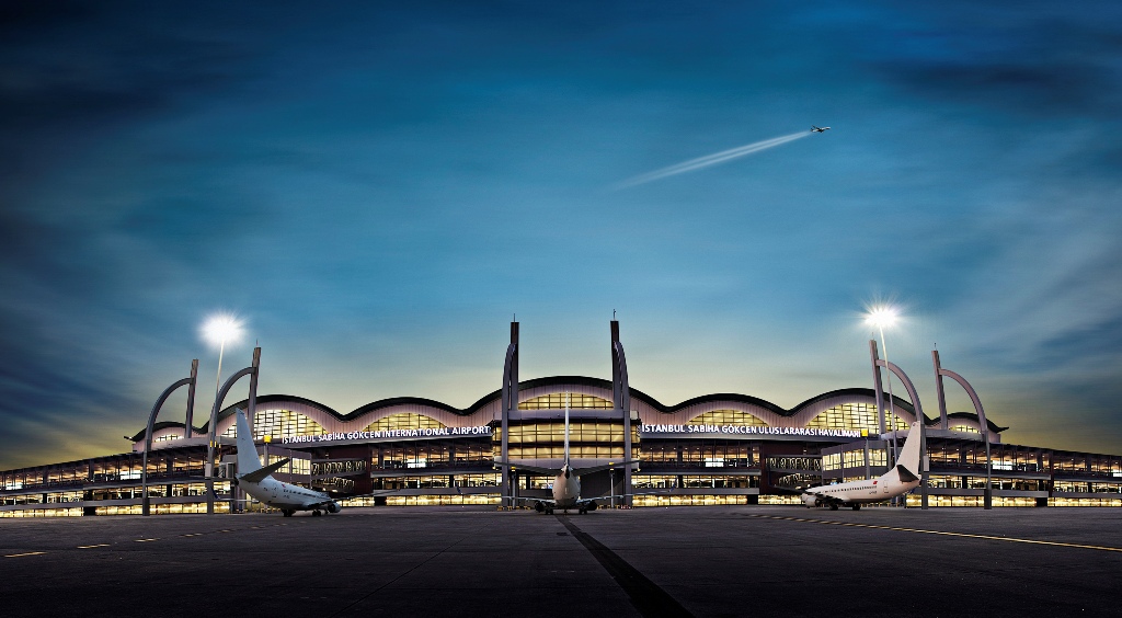 İzmir uçuşlarında 10 yılda 3 kat artış