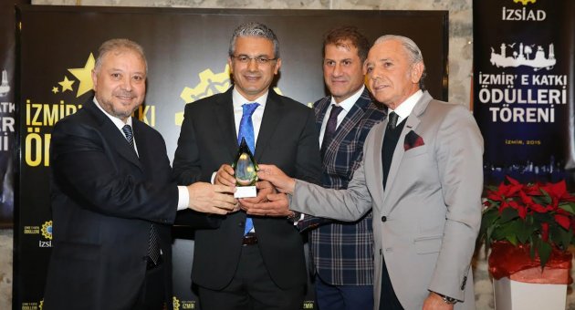 İZSİAD’dan Karşıyaka’nın Filizleri’ne ödül