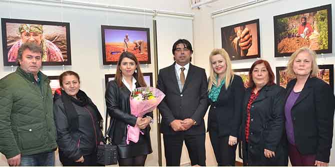 KADIN EMEKTİR, SEVGİDİR, KOCAMAN BİR YÜREKTİR