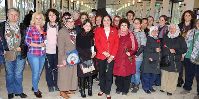 Kadınlar günü Selçuk’ta sanatla kutlandı