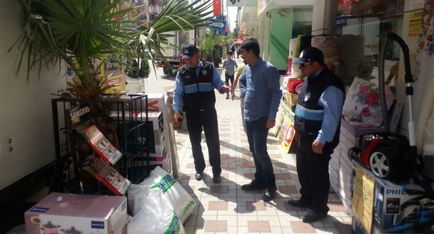 Kaldırım İşgali ve Dilencilere Geçit Yok