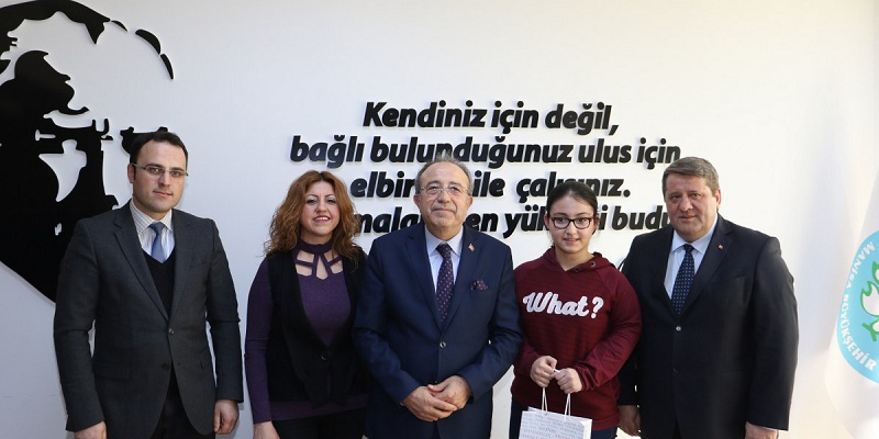 Kaliteli Eğitim Başarılı Öğrenciler