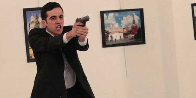 Karlov’un Suikastının Ardından Suikastçı Adına Hesap Açıldı!