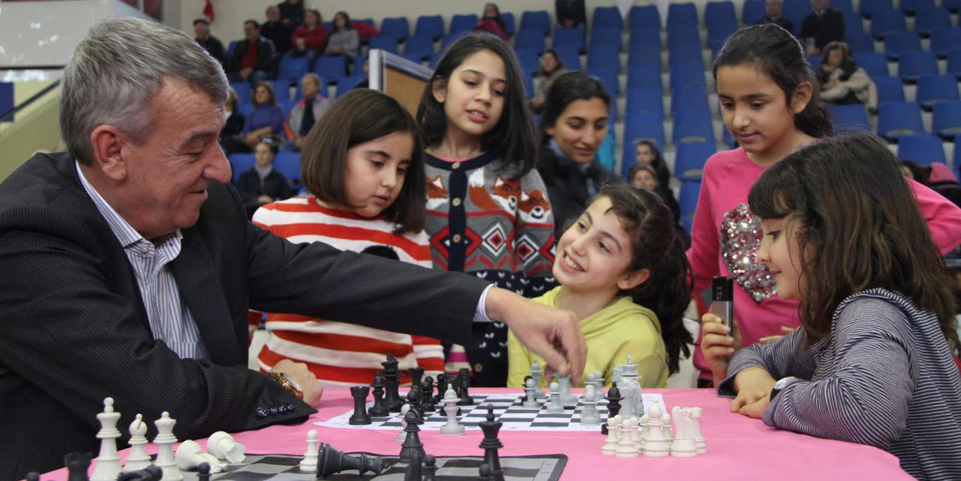 Karne Hediyeleri Başkan Amca’dan