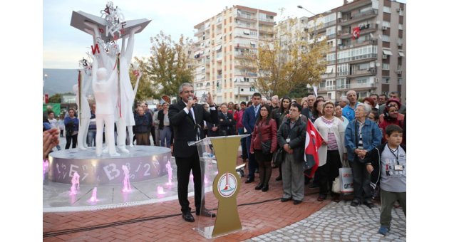 Karşıyaka’da ‘Öğretmenler Parkı’ açıldı