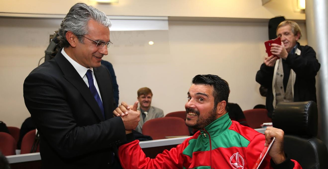 Karşıyakalı sporcular başarıya doymuyor