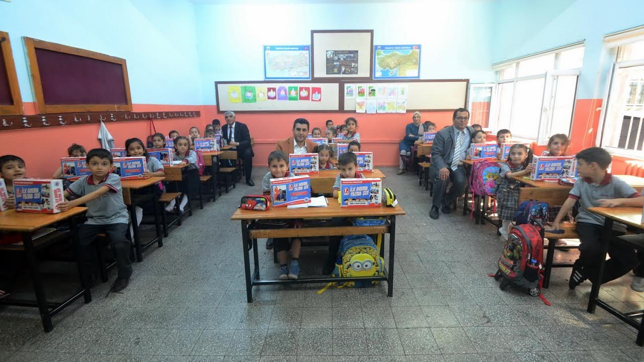 Kemalpaşa Belediyesi'nden Eğitime Destek