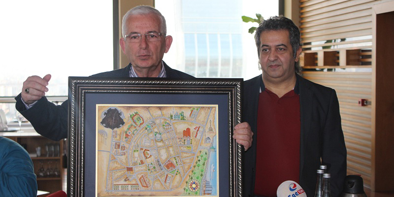 Kemeraltı'nın lezzet haritasını çıkardı