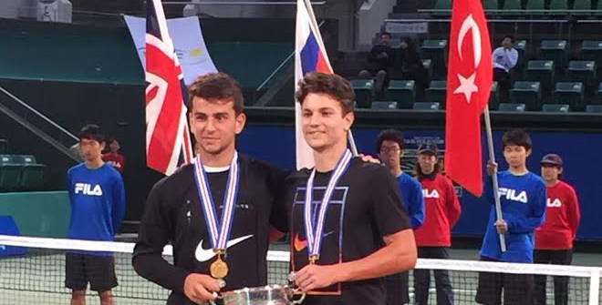 Kırkın Japonya'da Çiftler Şampiyonu!