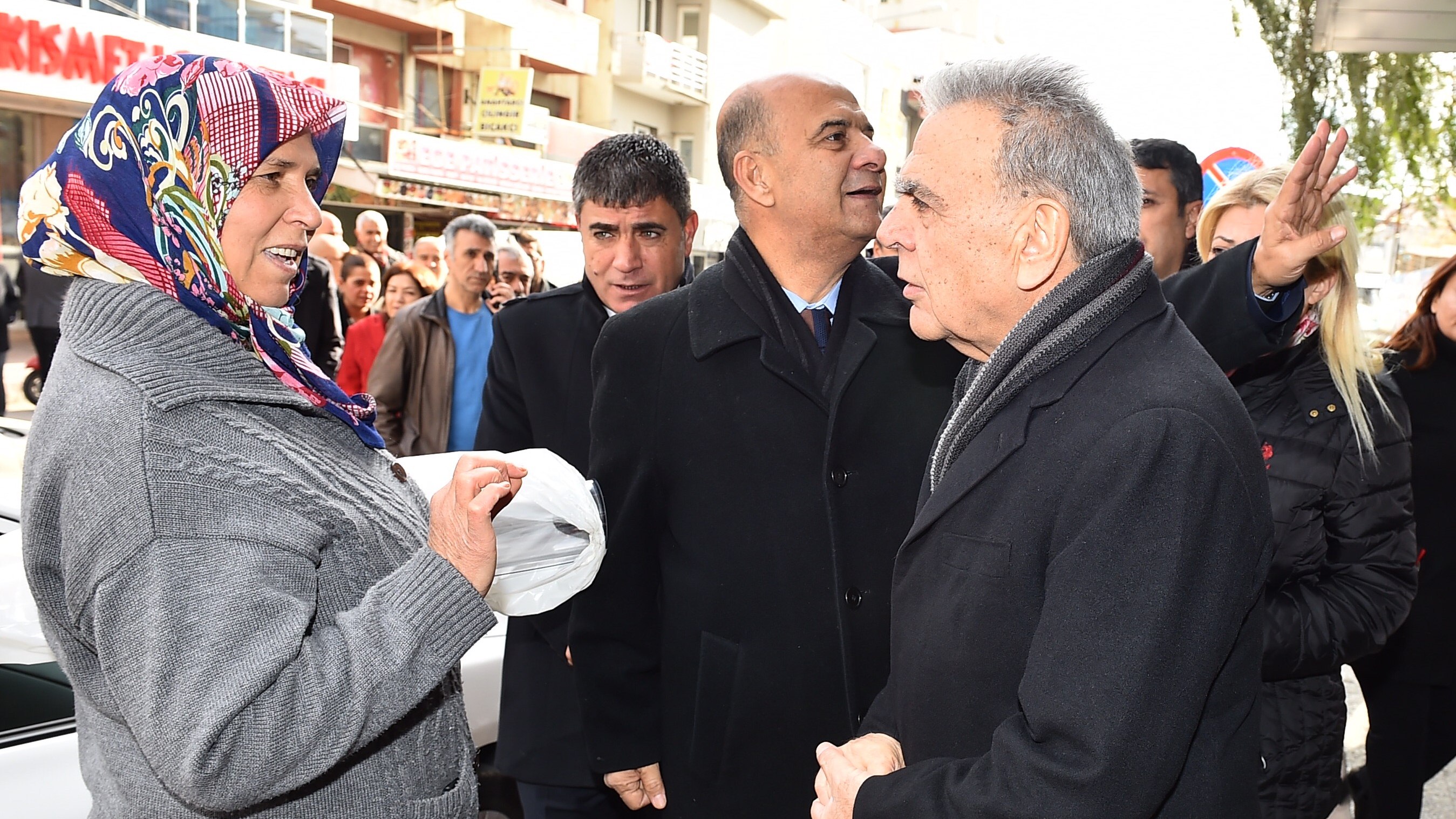 Kocaoğlu, Soylu&#039;nun iddialarına Menderes&#039;te yanıtladı