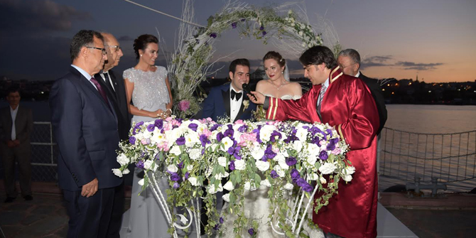 Koç Müzesi'nde Bir Araya Getiren Düğün