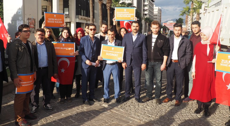 KONAK AK GENÇLİKTEN TÜRKMENLERE DESTEK