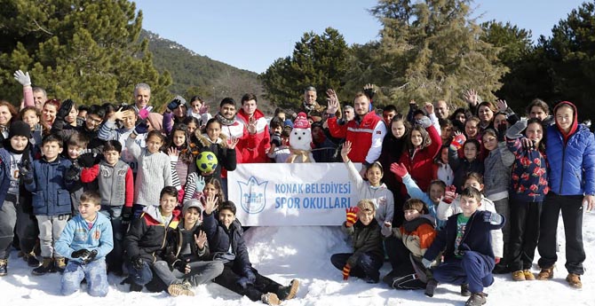 Konaklı Minikler Kar Keyfi Yaşadı