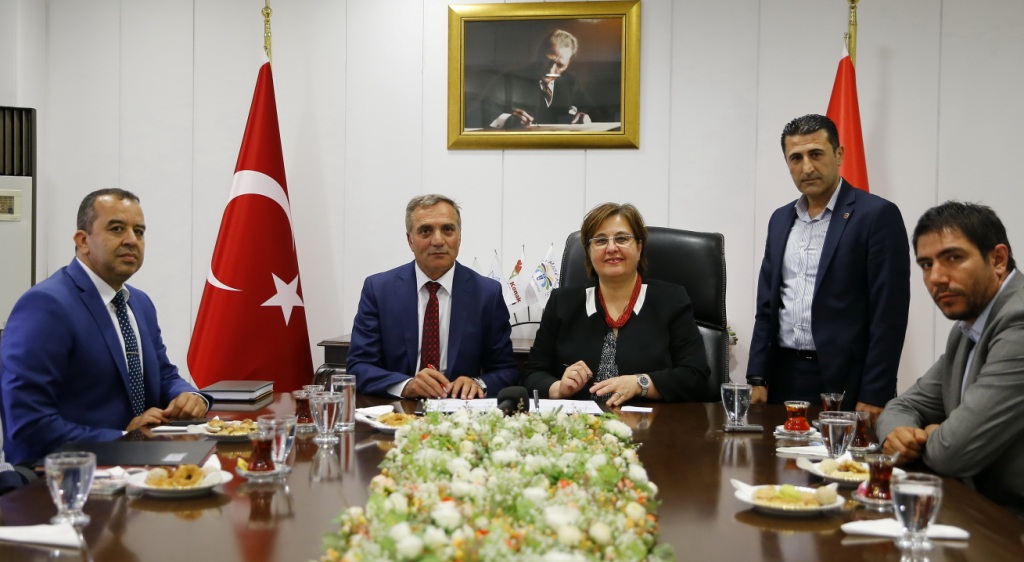 Konak’ta işçiyi sevindiren sözleşme