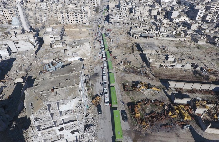 Konvoy yeniden yola çıkı! Ölü sayısı arttı!