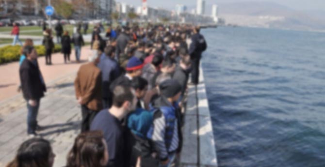 Kordon'da Denizden Ceset Çıktı!