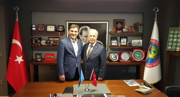 Kosova İzmir’e çıkarma yapacak